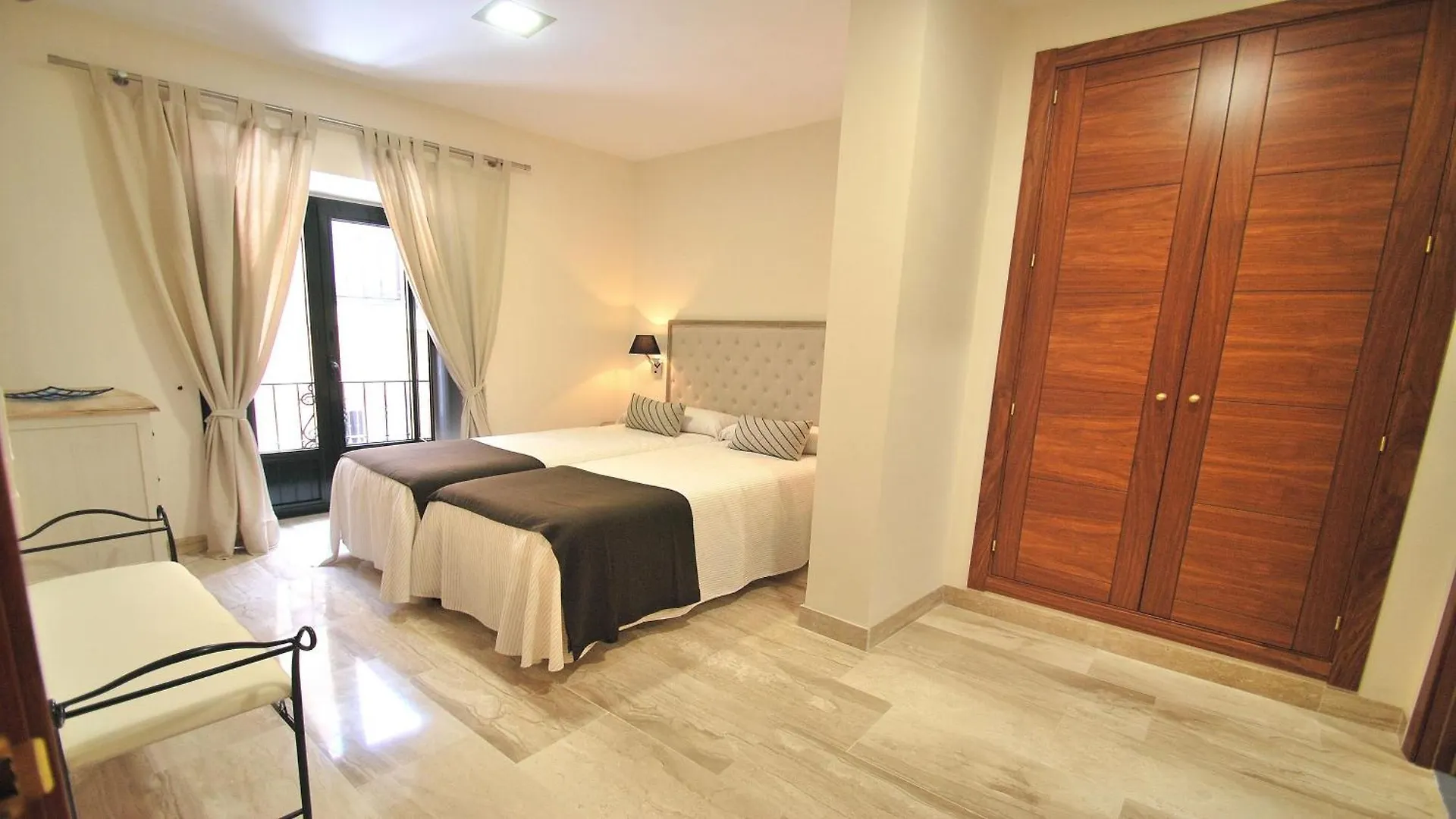 Appartamento Apartamentos Living Sevilla Centro Maestranza