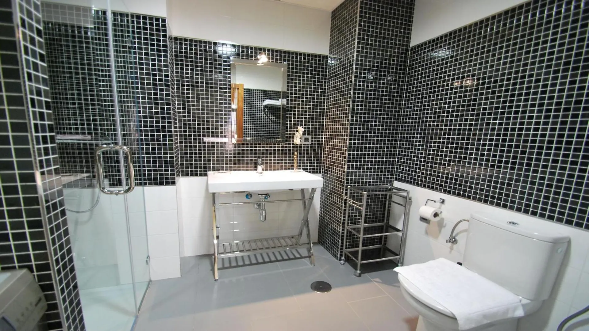 Apartamentos Living Sevilla Centro Maestranza 0*, Siviglia Spagna
