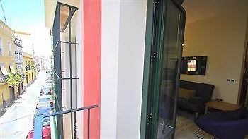 Apartamentos Living Sevilla Centro Maestranza
