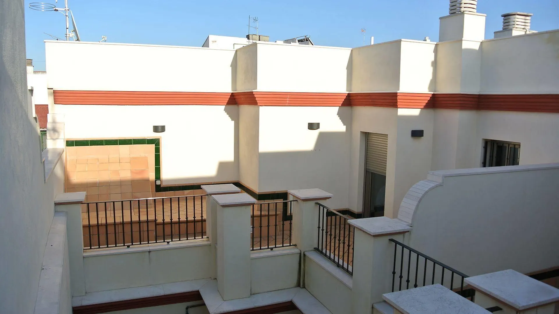 Apartamentos Living Sevilla Centro Maestranza
