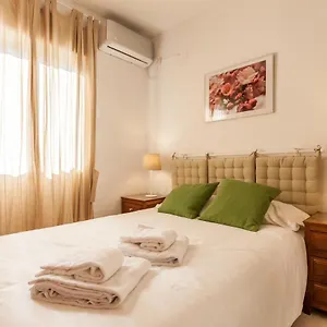 Triana With Free Parking Appartement